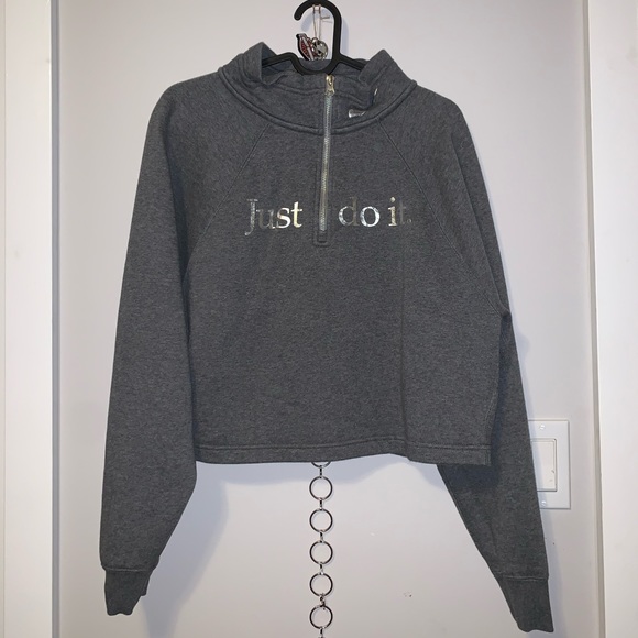 NIKE Half Zip Sweater - Picture 2 of 4